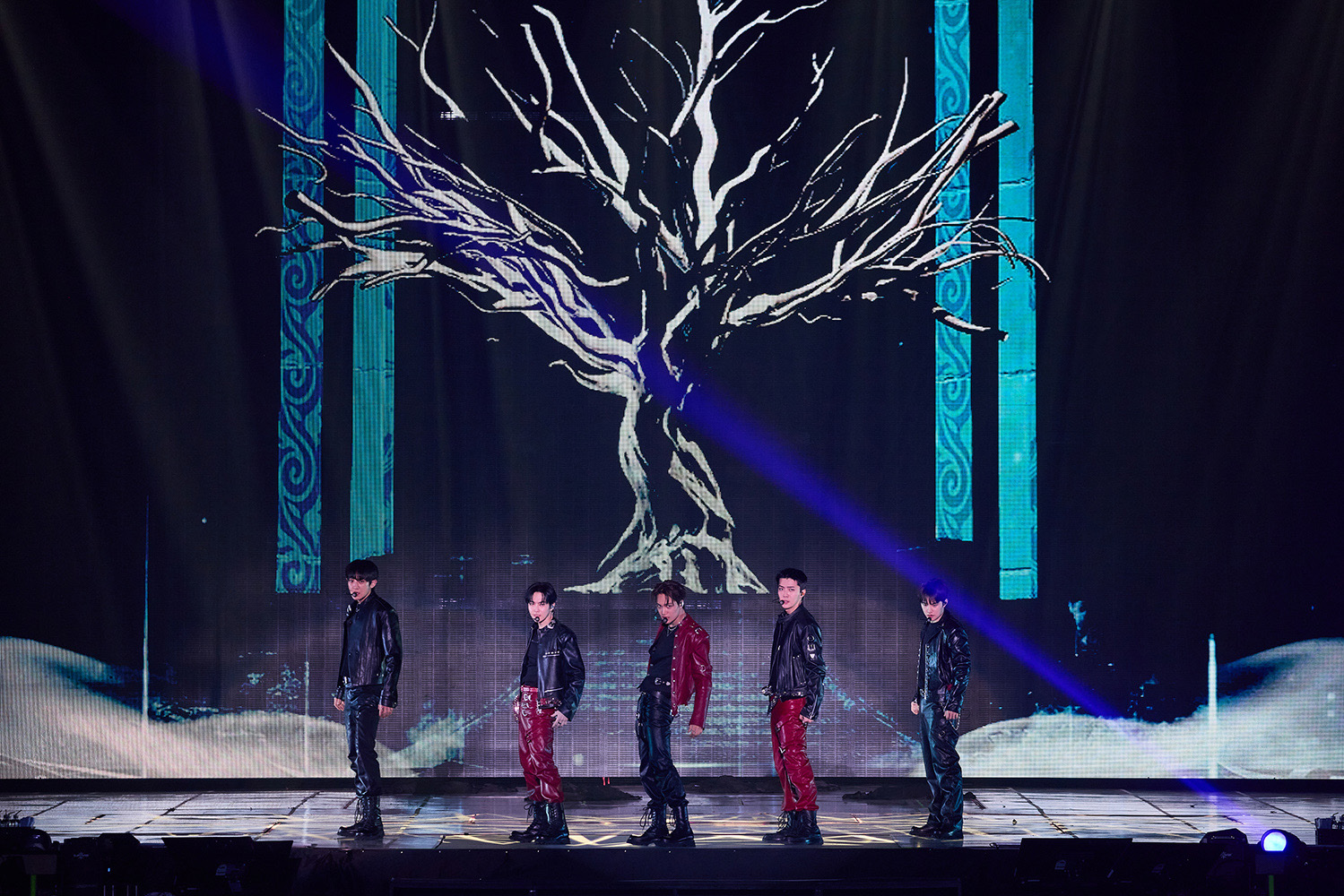 EXO EXhOrizon ソウル公演 ステージ