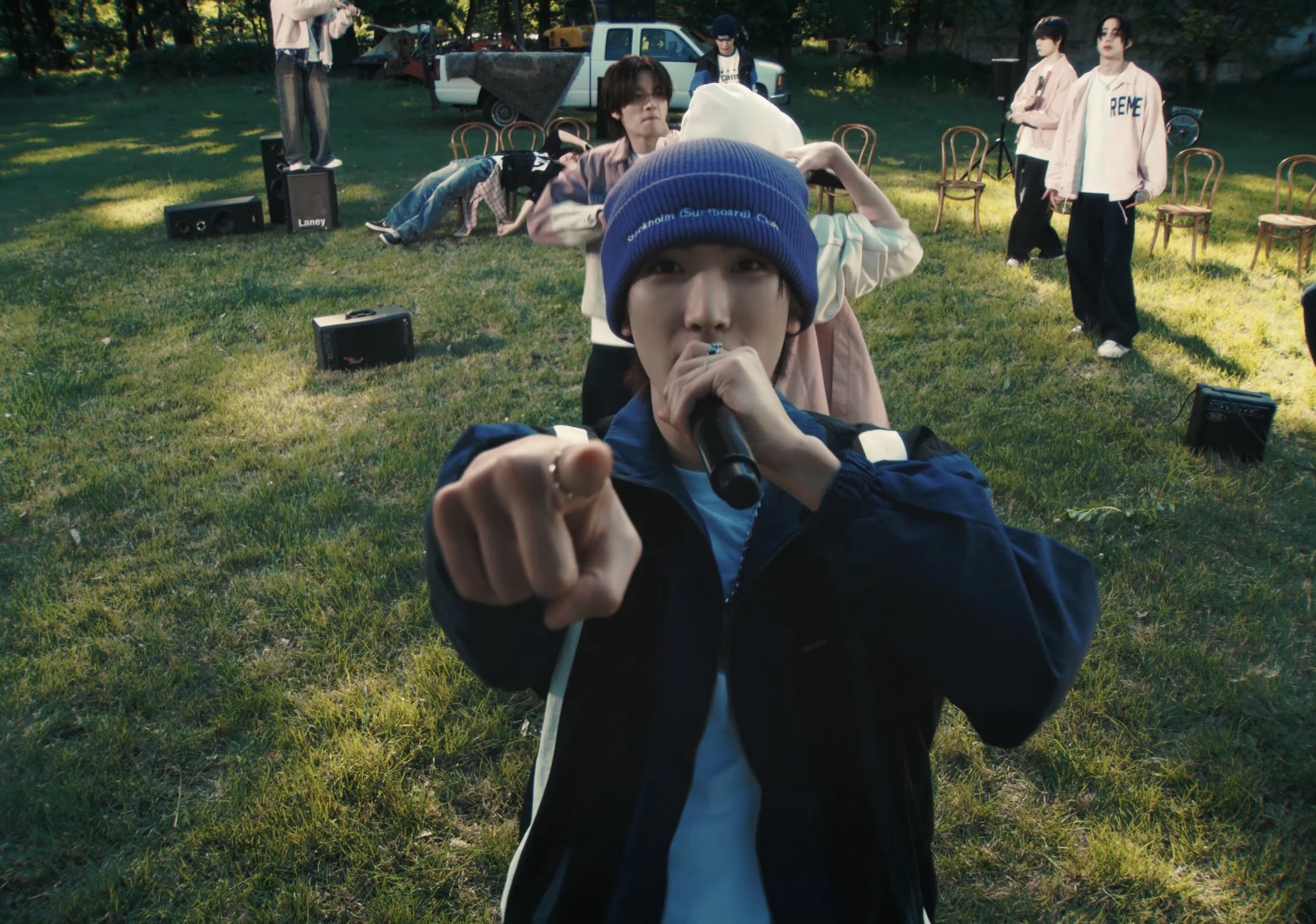 サイカース「Outsider」ライブクリップ