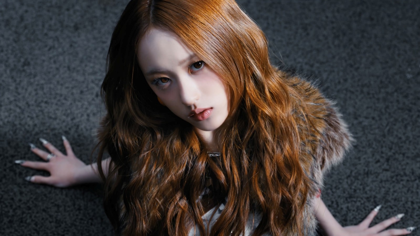 HEART OF WOMAN MVティザー場面