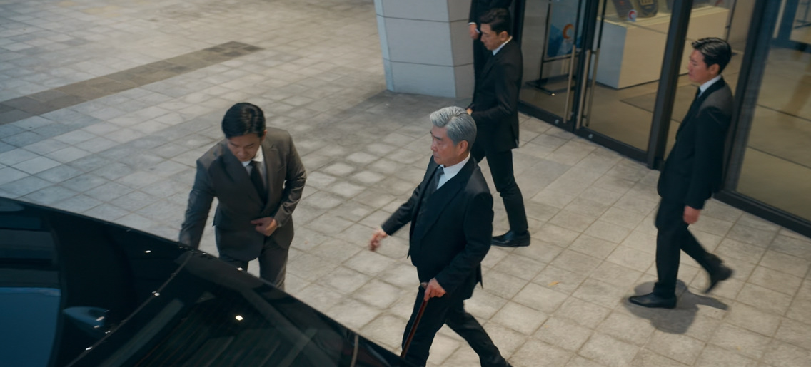 ドラマ「新入社員カン会長」の一場面