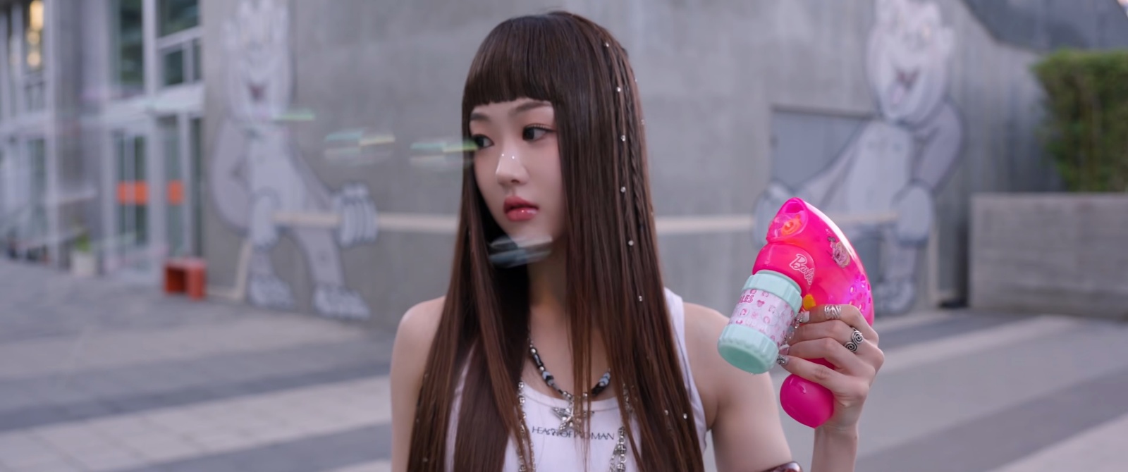 HEART OF WOMAN メンバー集合カット