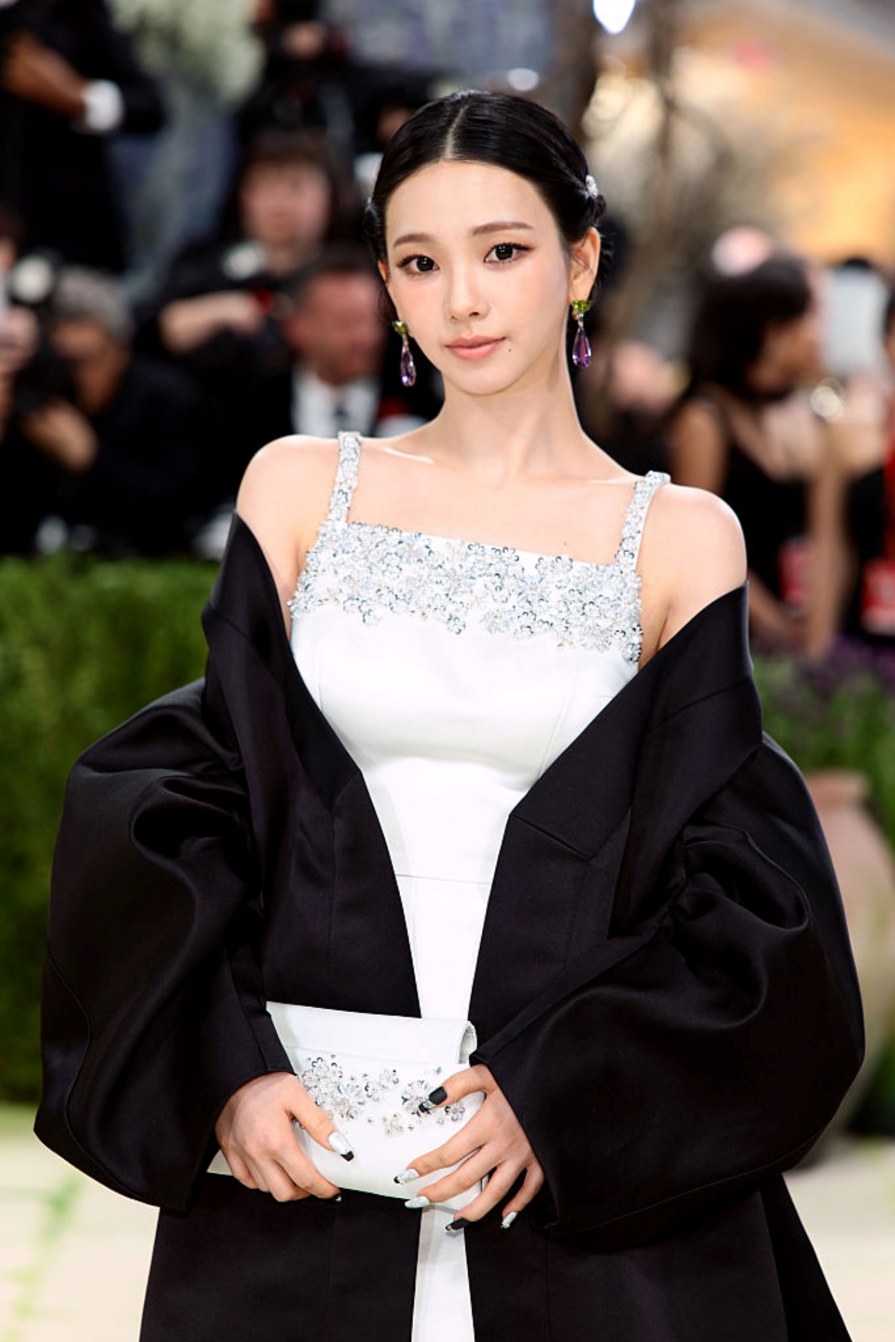aespa カリナ Met Gala 2026 Pradaカスタムドレス