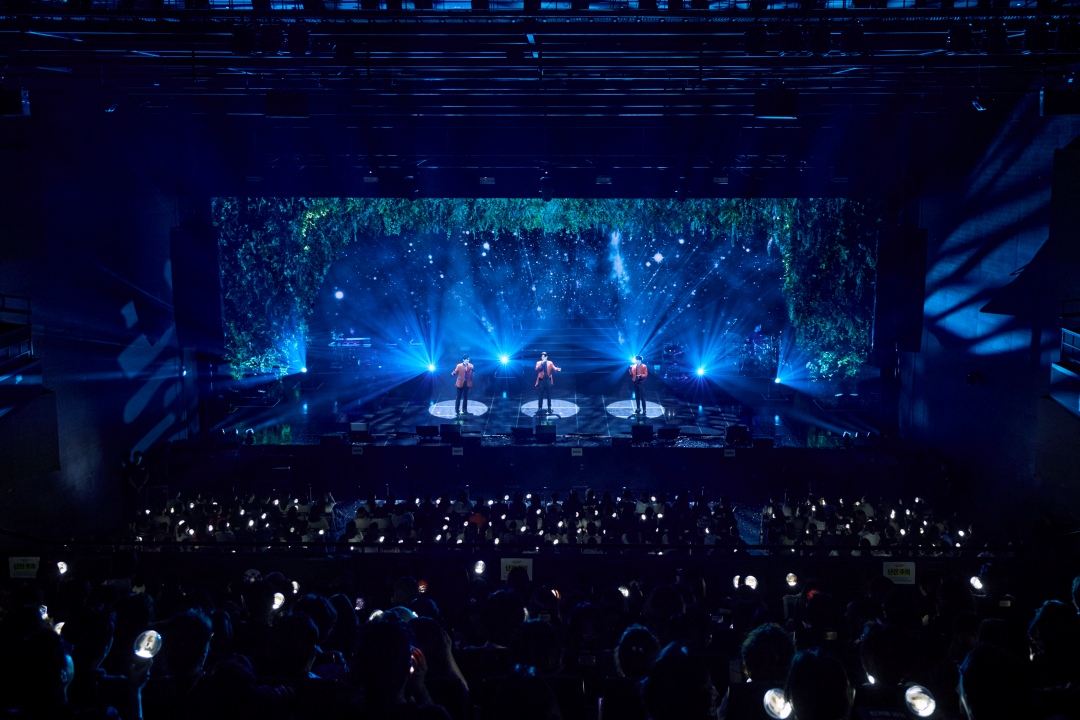 LA POEMの公演ステージ3