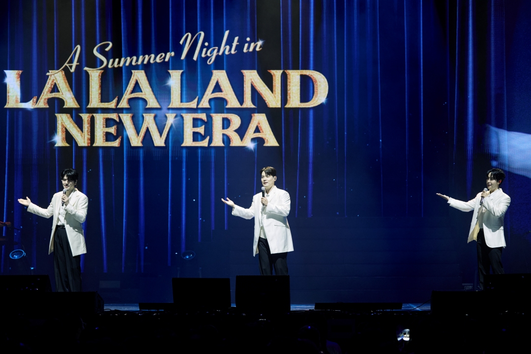 LA POEM 夏の夜のラ・ラ・ランド NEW ERA 第1週公演のステージ写真