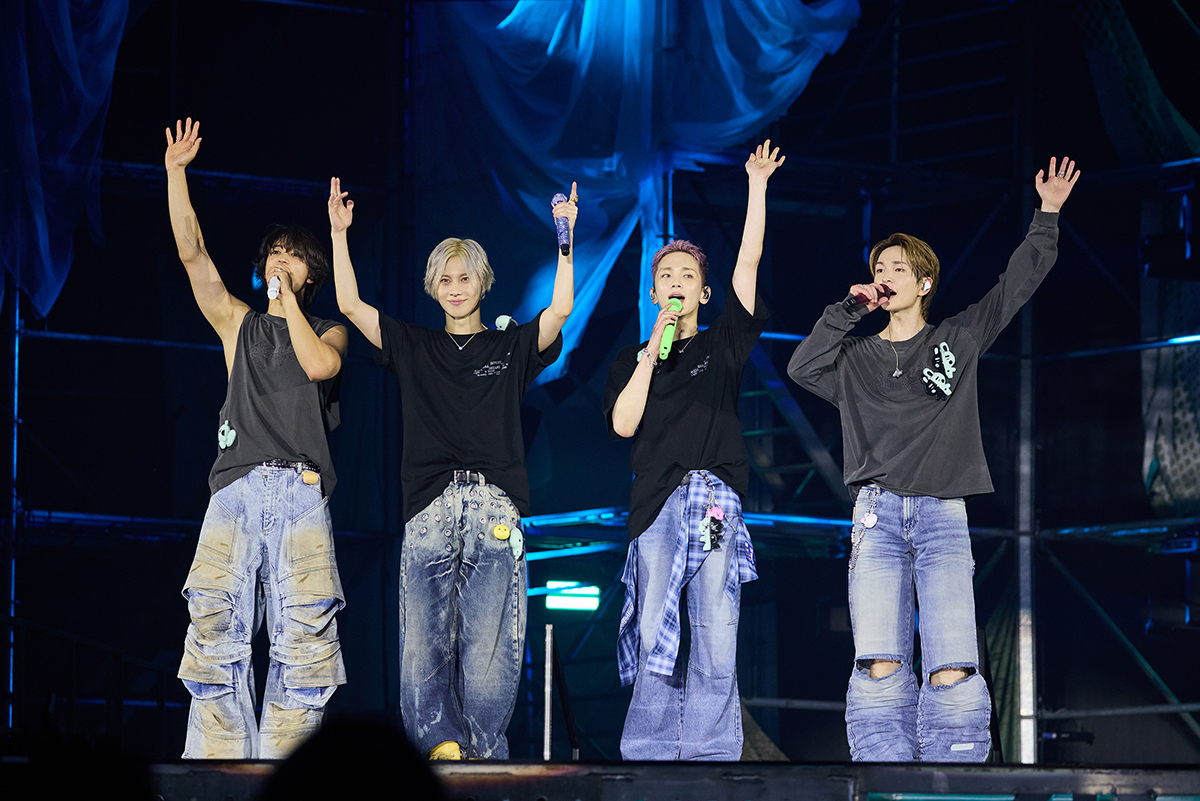 SHINee THE INVERT コンサート ステージ