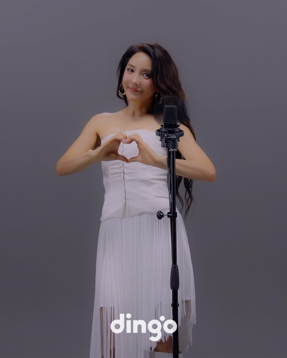 Dingo Music「Killing Voice」のステージに立つBada