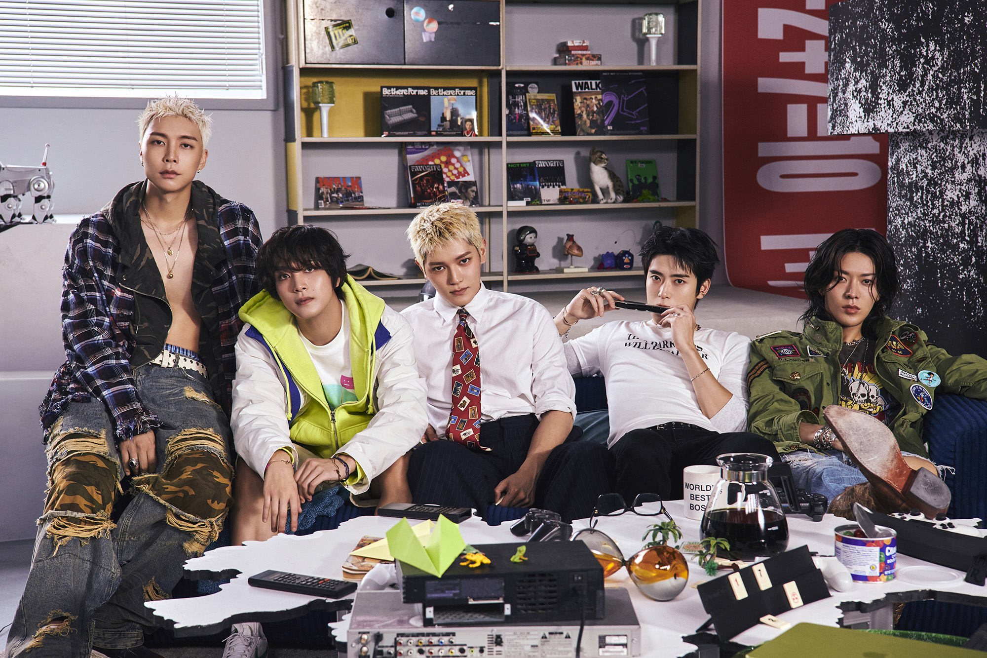 7thフルアルバム「BLINGY」のティザーイメージ