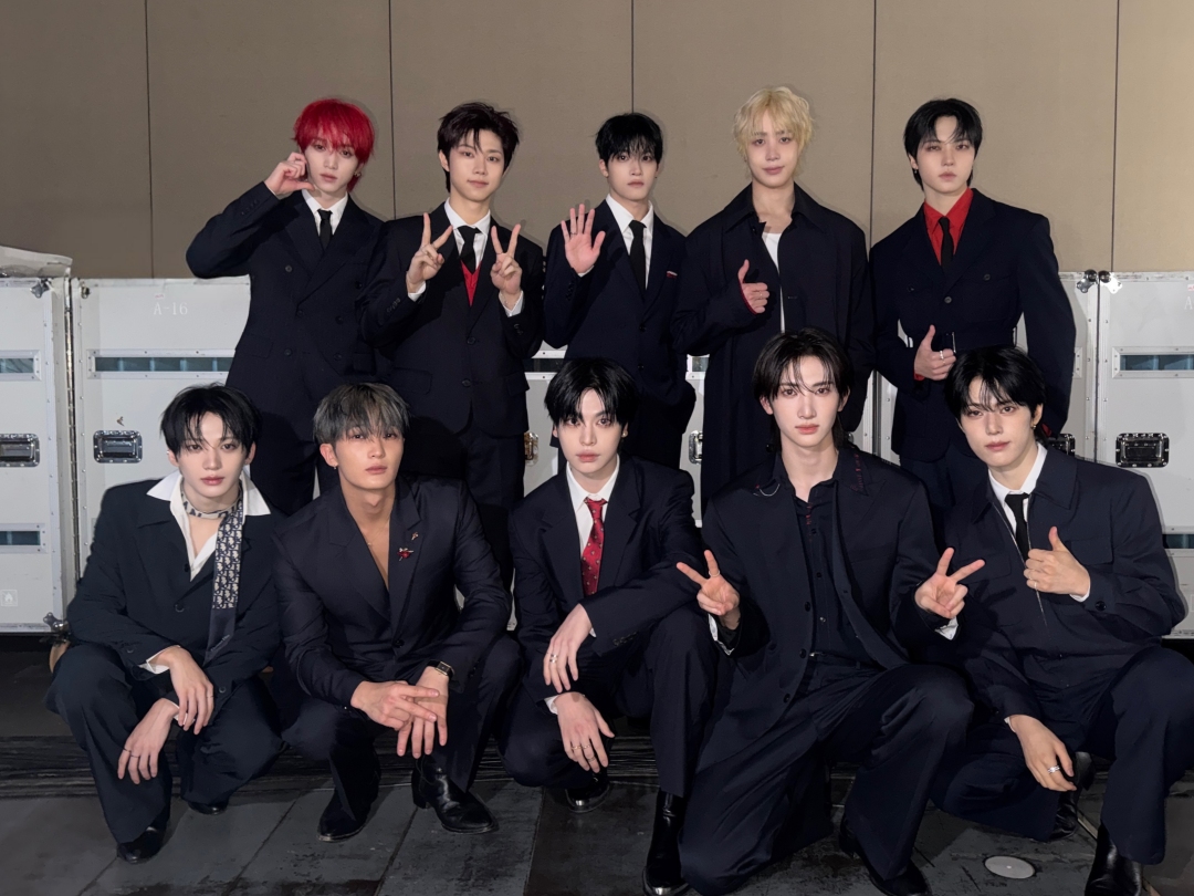 「2026 SPOTV K-POP AWARDS」の会場で記念撮影に応じたxikers