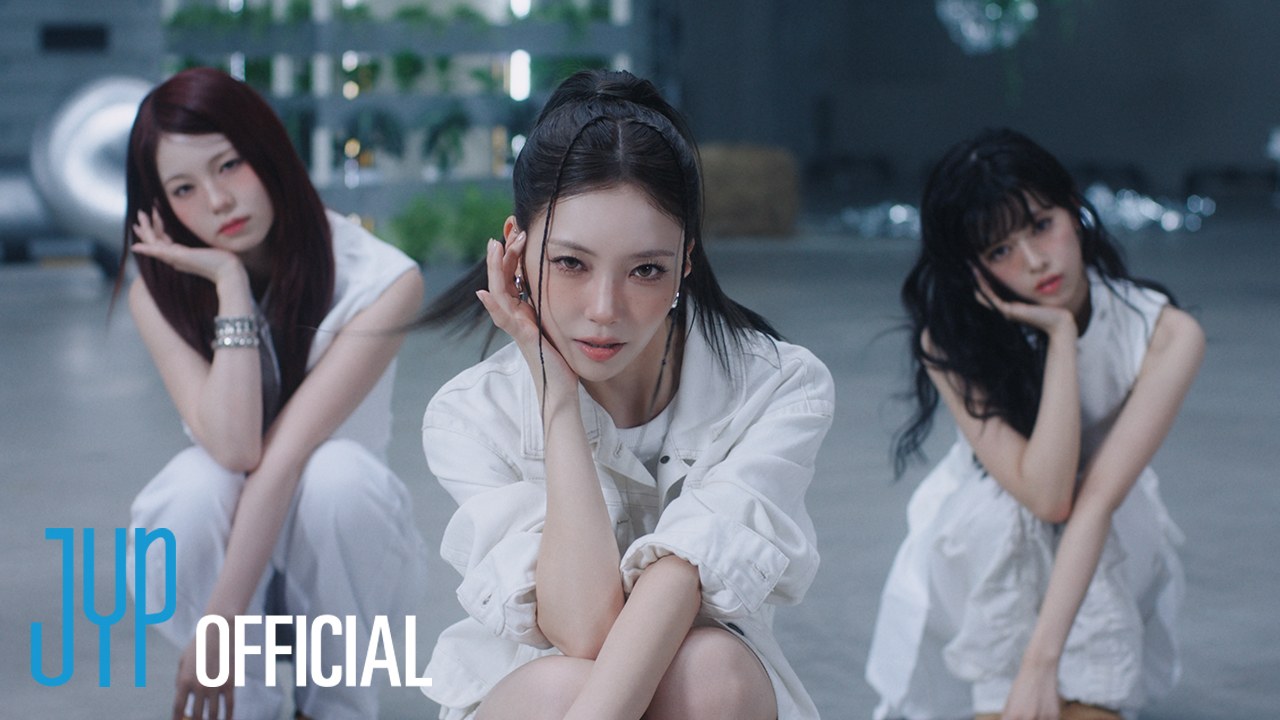 NiziU　韓国カムバック曲「Sour Grapes」のパフォーマンスビデオティザー公開　新曲の振り付けを予告