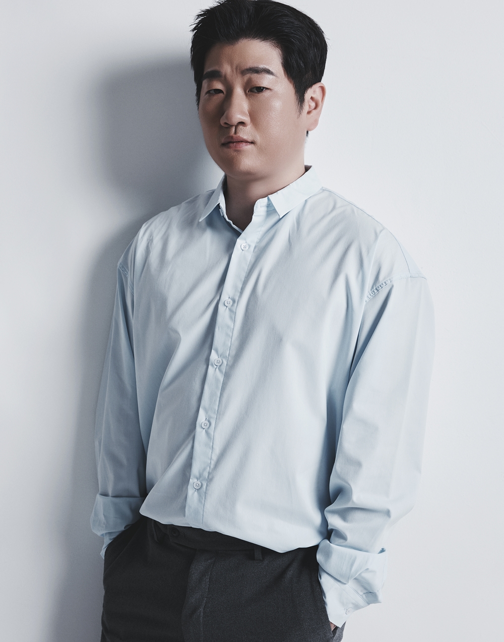 俳優イ・ドグンのカット