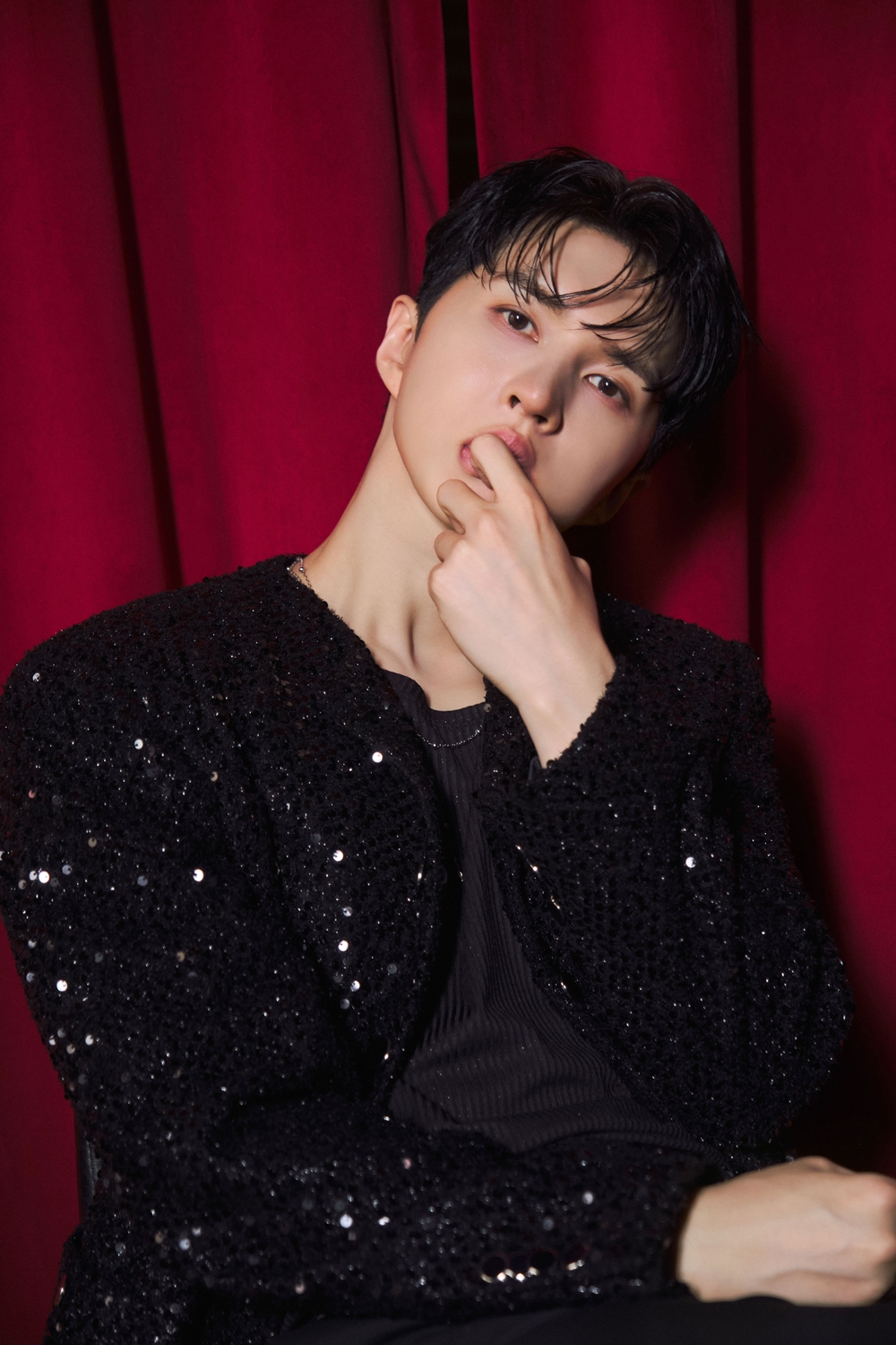 VIXX ケン 2027シーズングリーティング「AFTER CURTAIN」の写真