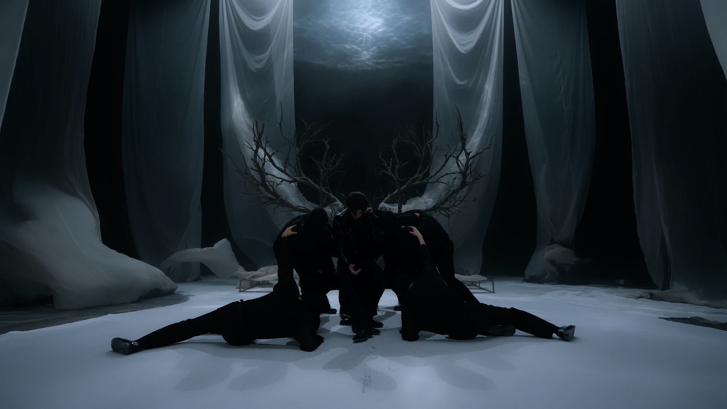 ナム・ウヒョン「DEVIL」MVティザー　写真6