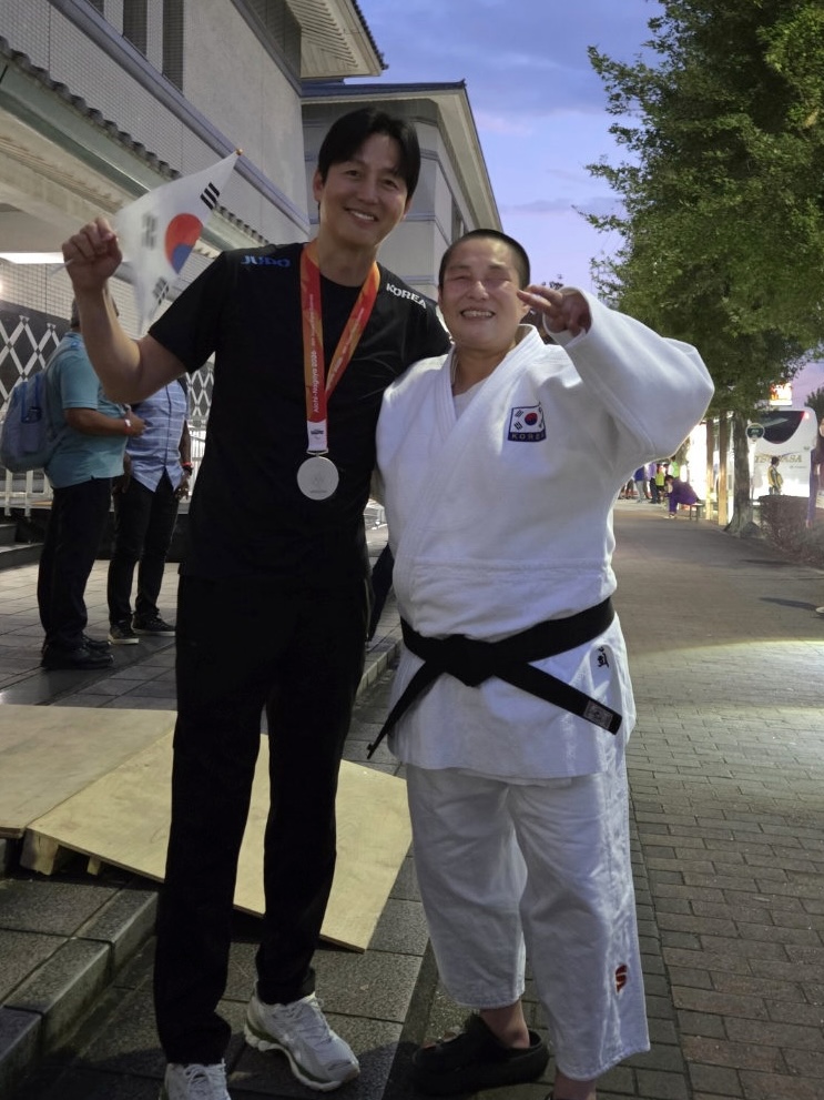 イ・ジョンジンと柔道代表選手