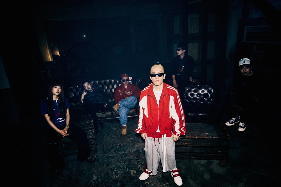 「Go Get Em Remix」参加アーティストの集合写真1